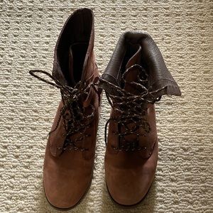 Teva Brown Waterproof De la Vina lace up boot 9